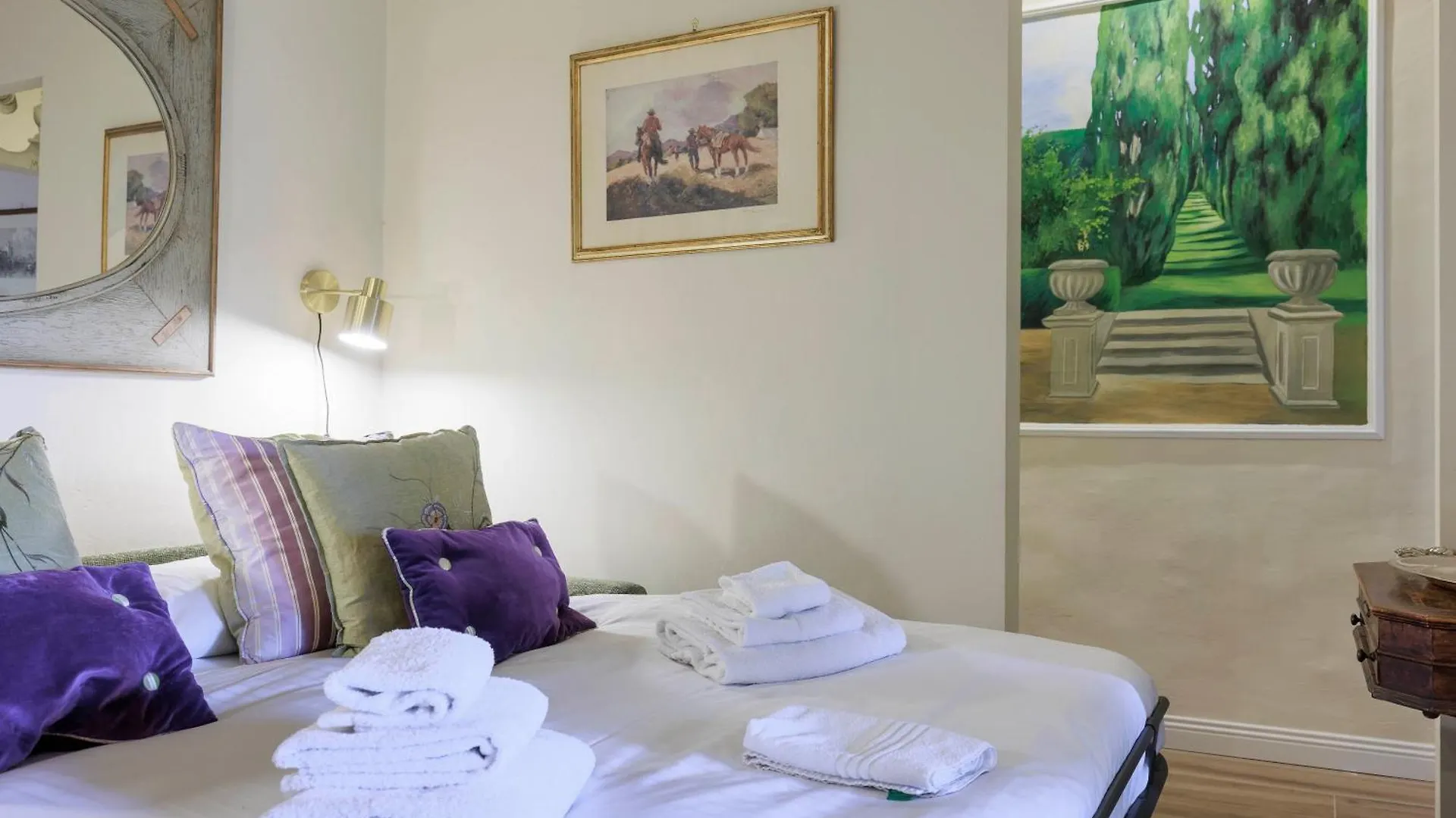 Oltrarno Elegant Apartment Florence